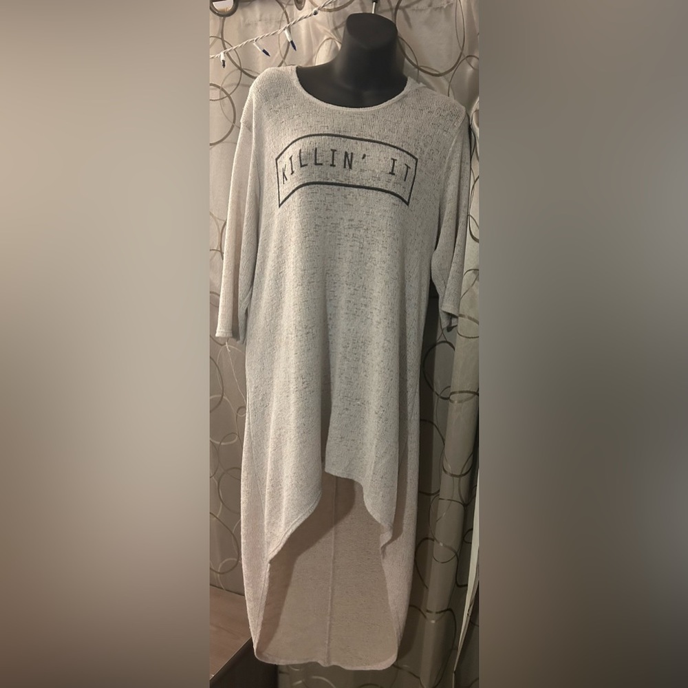 Killin It! Long shirt with hoodie - quarter cut sleeves